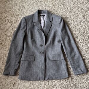 Tahari Classic Gray Women's Blazer size 4